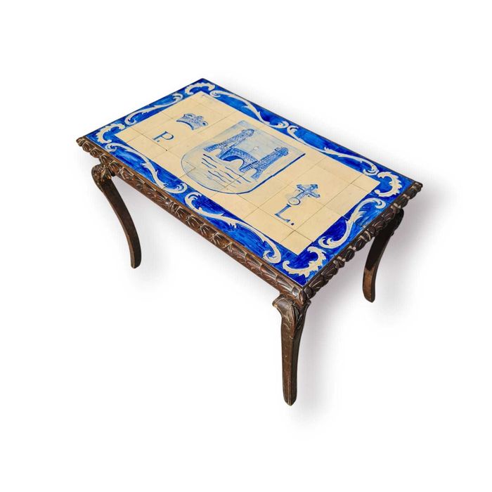 Mesa Madeira Tampo Azulejo Pintado à Mão – Mário Emílio 1968