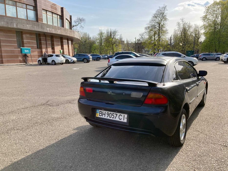 Mazda 323 1997 продаж