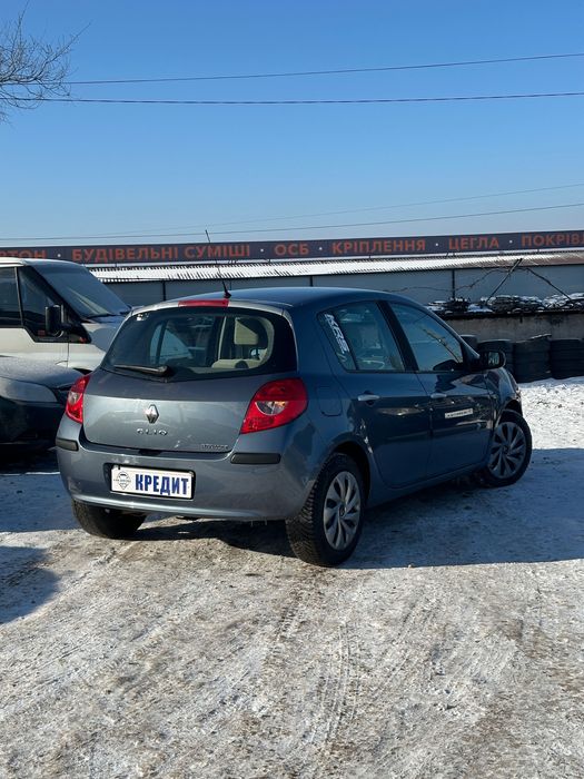 Продам Renault Clio  рік можлива розстрочка, кредит, обмін!