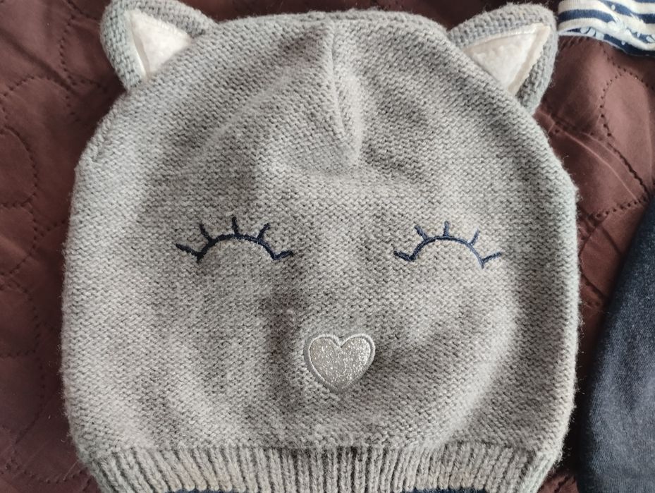 Czapki cienkie i grube (4sztuki)