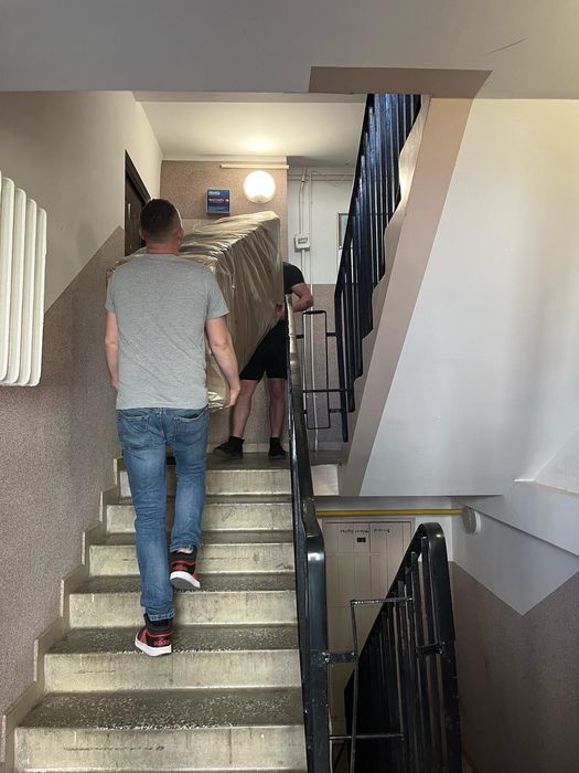 Usługi Transportowe / Przeprowadzki