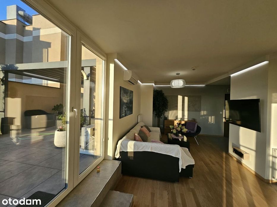 Wyjątkowy apartament z klimatyzacją i ogromnym tarasem.