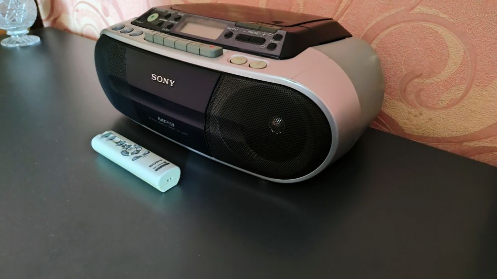 Магнитола Sony mp3