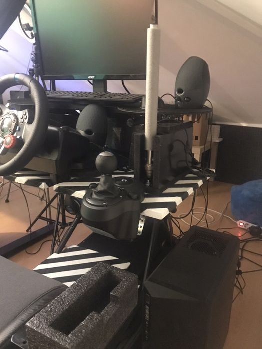 Simulador Playseat Obutto c/ Logitech G29, PC, Monitor