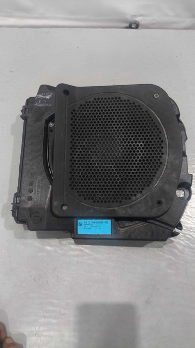 Subwoofer/Coluna de Graves BMW Serie 5/6 (F10/F11/F18/F12/F13/F06) Lado Esquerdo 9169.685