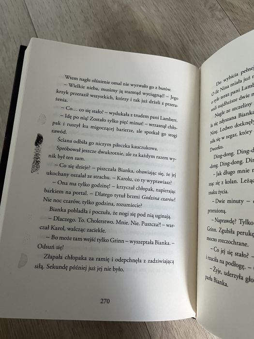 Książka „Godzina czarów” autorstwa Małgorzaty Starosty, nowa