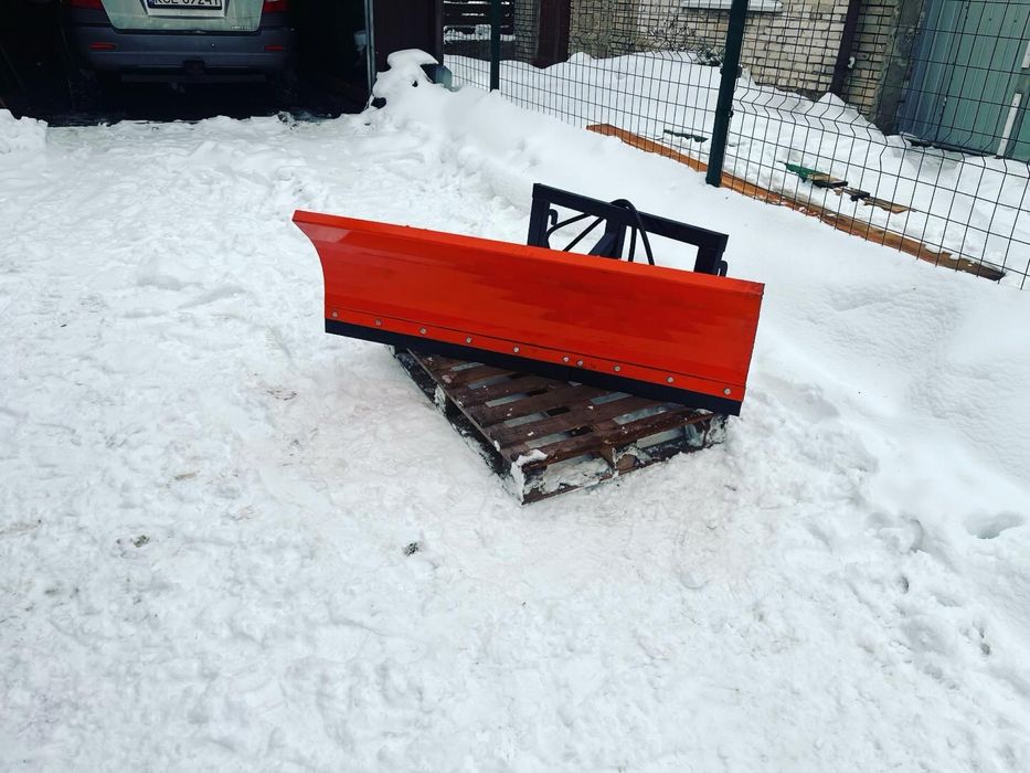 Plug do sniegu do mini ciagnika kubota szufla hydrauliczny
