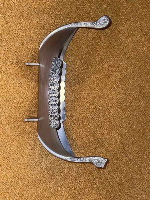 Оловянная чаша в виде корабля викингов.60-е года