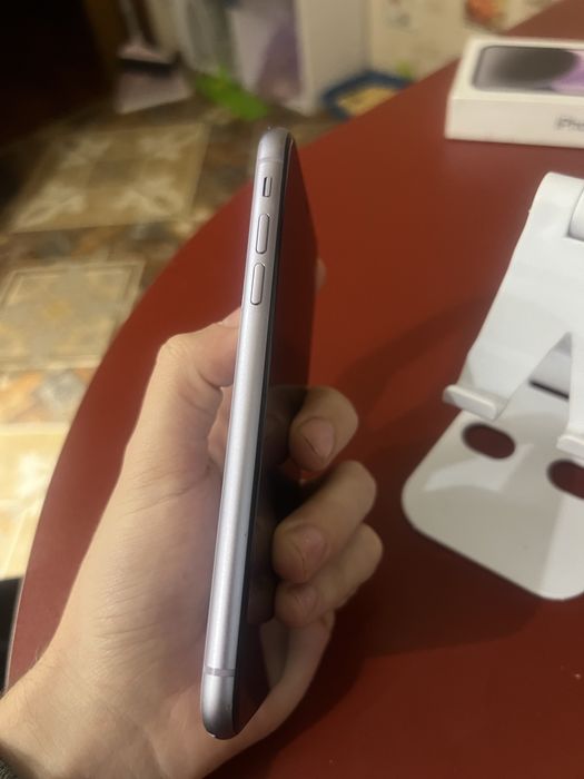 Iphone 11 64/gb neverlock