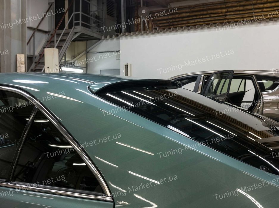 Лип спойлер сабля на багажник Toyota Camry 40, Козырек Бленда на заднее стекло Тойота Камри 40
