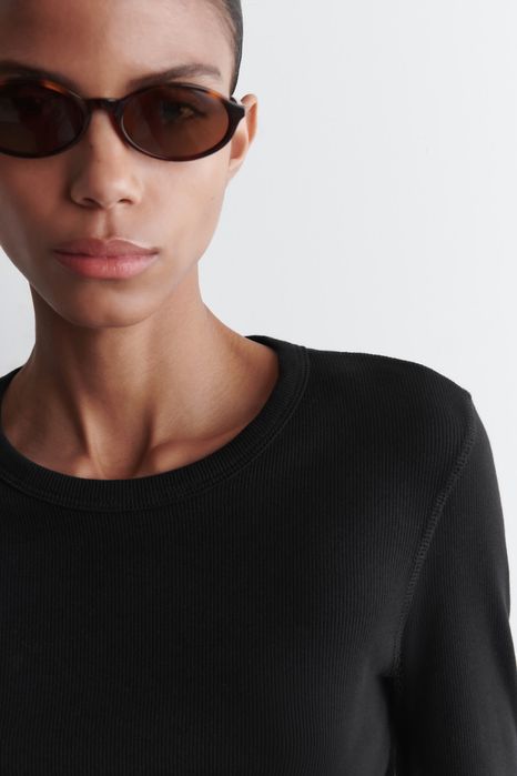 Базовий лонгслів ,  футболка COS