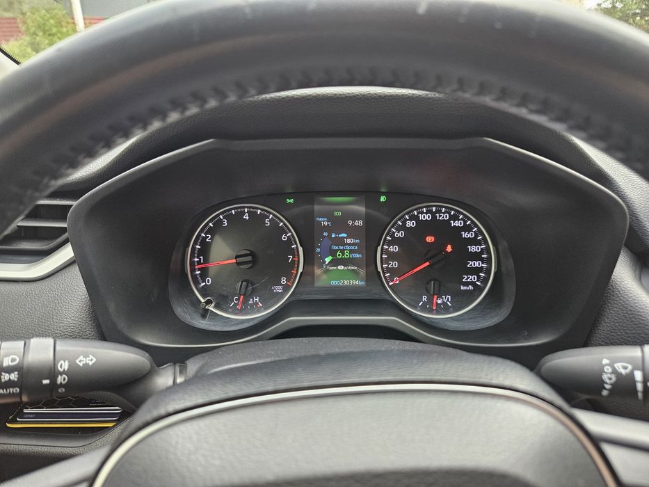 Продам RAV 4, 2021 р.  мех(6-ст)
