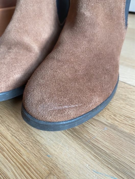 Botins castanhos