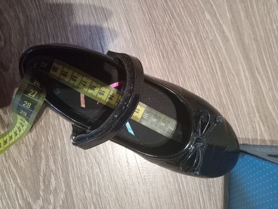 Туфлі на дівчинку