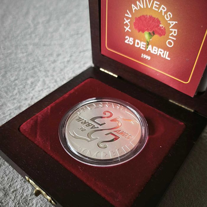 Moeda Comemorativa - XXV Aniversário do 25 de Abril