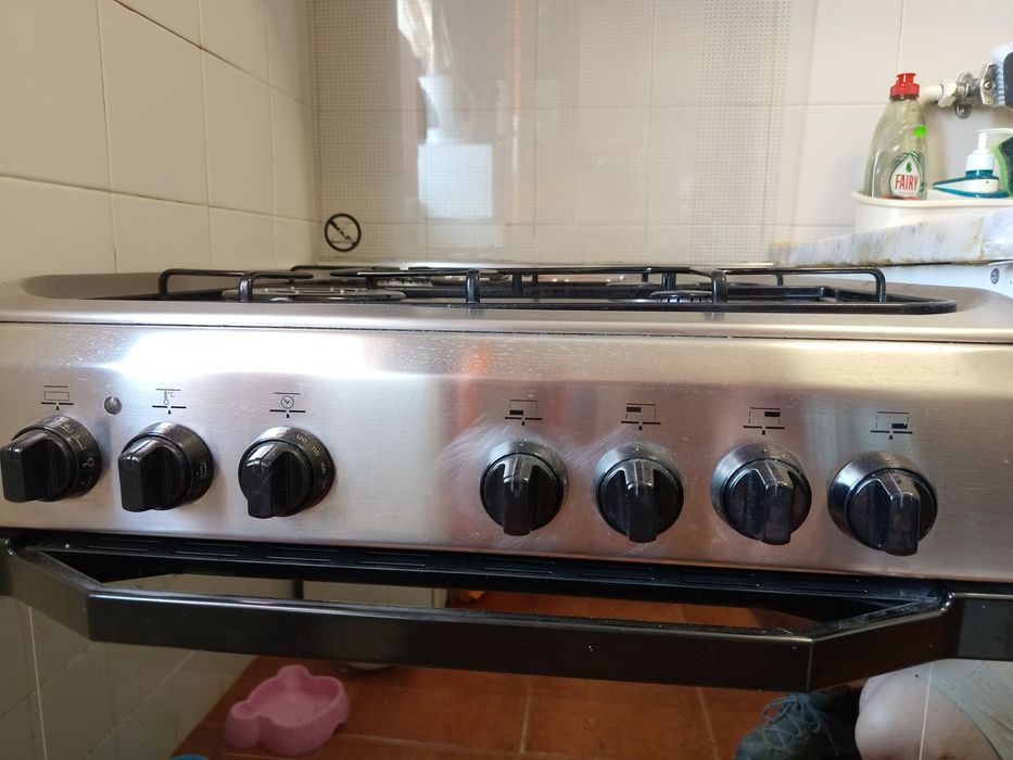 Fogão Indesit Gás Natural e Elétrico