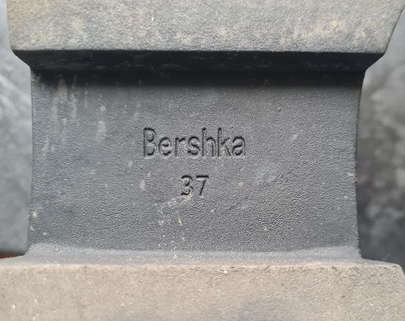 Półbuty na grubej podeszwie - 37