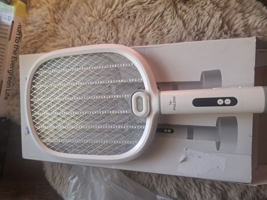 Elektryczne łapki na  muchy 2 szt nowe
