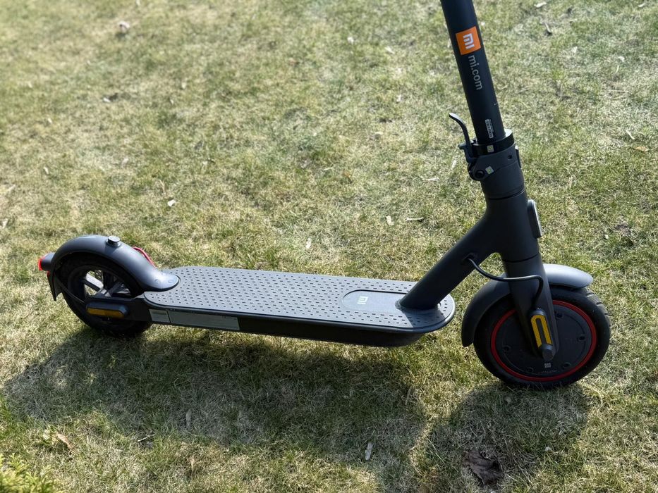 Hulajnoga Xiaomi Mi Electric scooter pro 2 niski przebieg