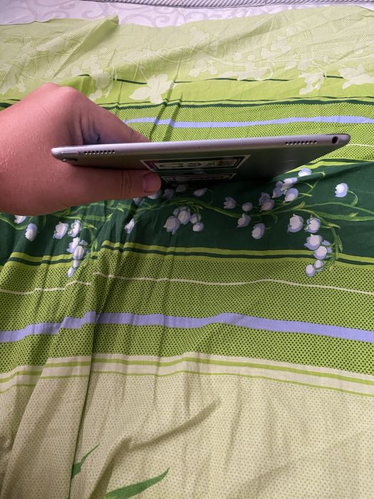 продам ipad pro 10.5 2017 64 gb айпад про