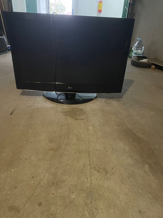 LCD bom estado LG