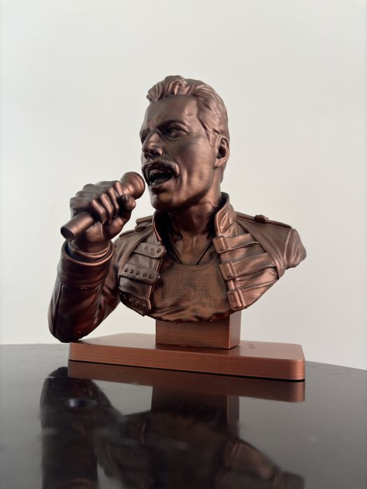Busto Freddie Mercury em bronze