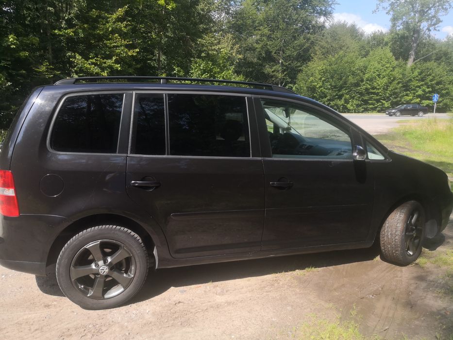 VW touran  7 osobowy /ZAMIANA