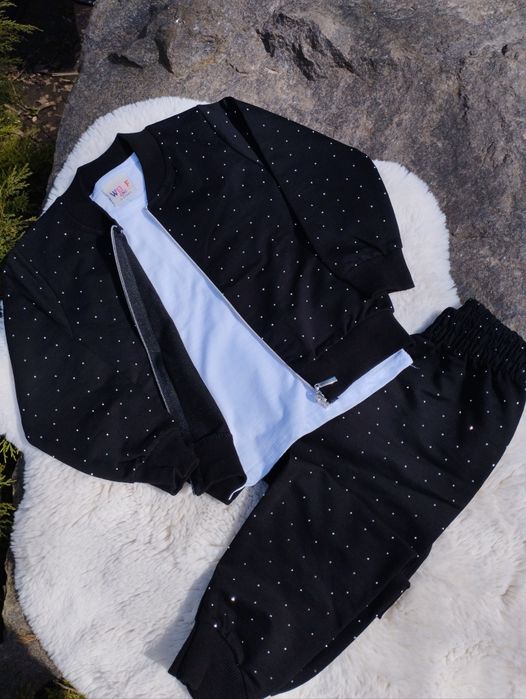 Дитячий костюм  на  дівчинку 3-8 років