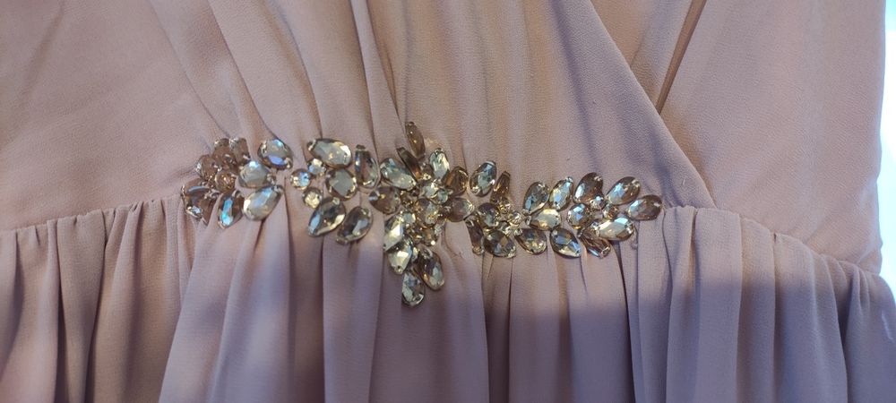 Piękna różowa sukienka M