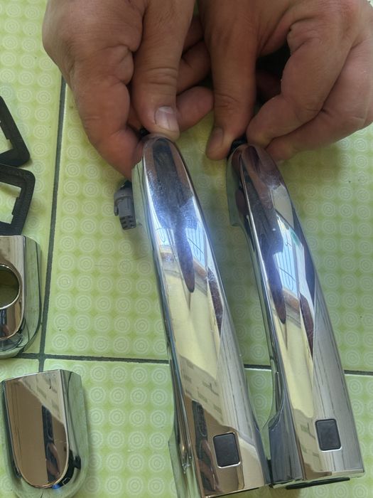 Комплект никилированых ручек