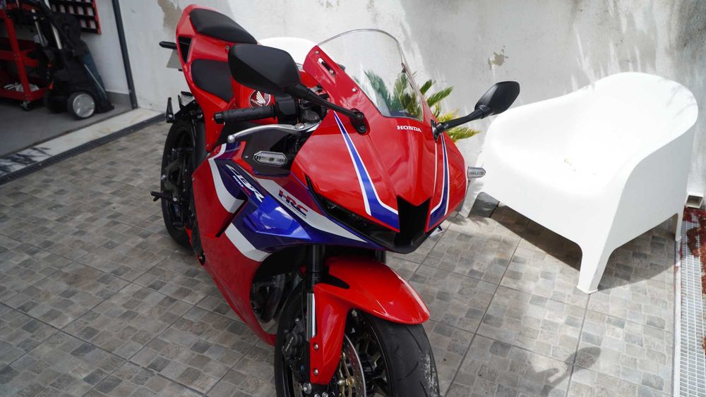 Honda CBR600RR 2025 | Akrapovic Full Titanium | Como Nova