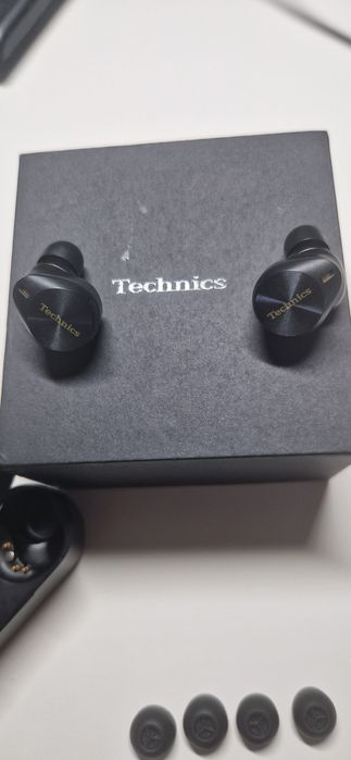 Technics EAZ 80 earbuds