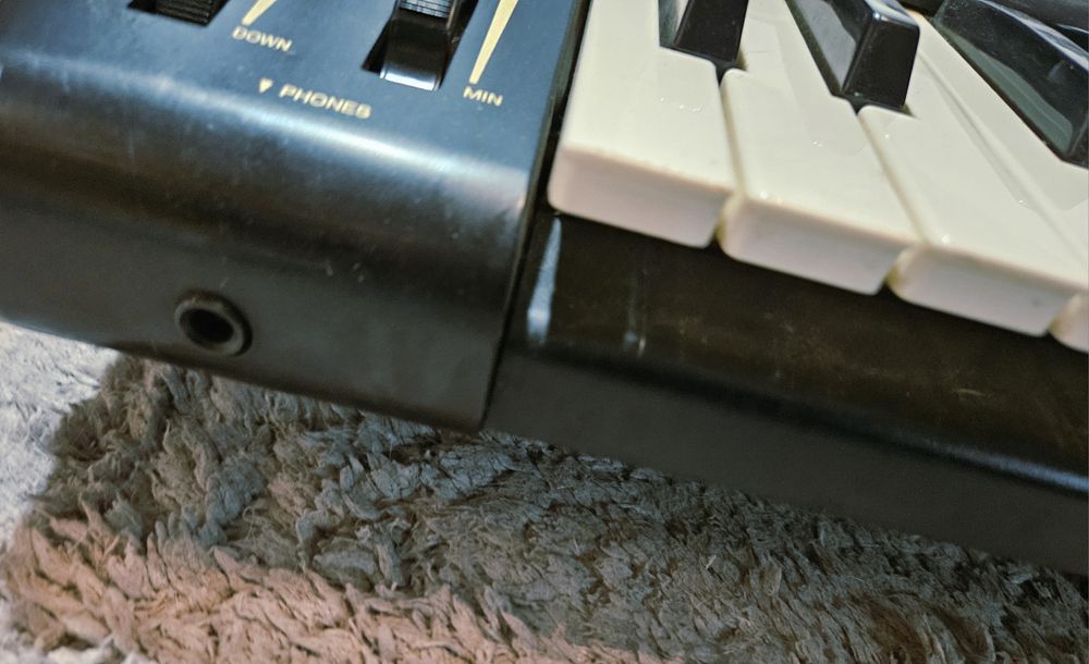 Keyboard Technics KN-2000