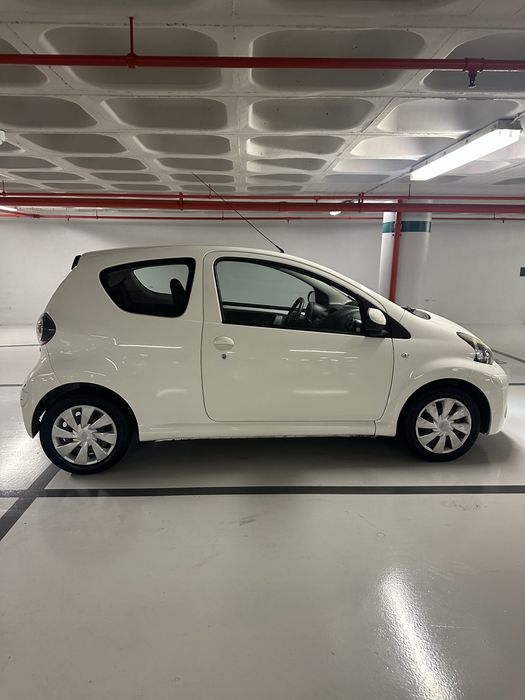 Toyota Aygo 1.0 AC | Revisões na Toyota c/ fatura — photo 4