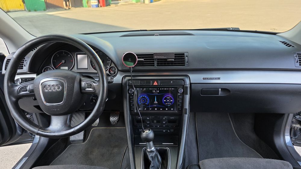 Срочно продам ауді а4 б7