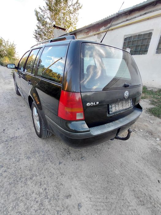 Продам нерозмитнений гольф 4 на автоматі!!!