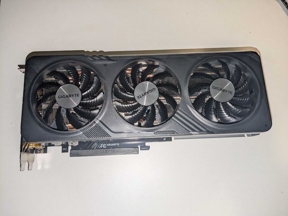 Placa Gráfica RTX 4060 Ti - 16GB Gigabyte NVIDIA GeForce GDDR6 OC