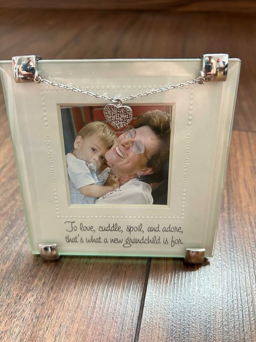 Stojąca ramka na zdjęcie z łańcuszkiem serduszkiem Love nowa WYSYŁKA