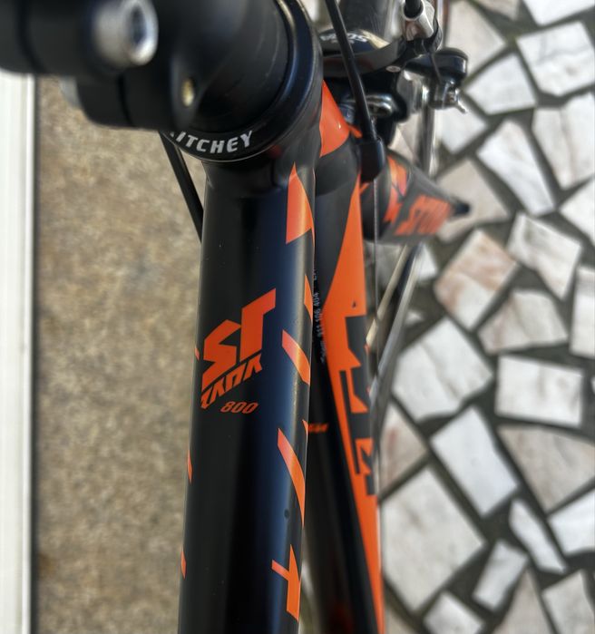 Bicicleta de estrada KTM Strada 800