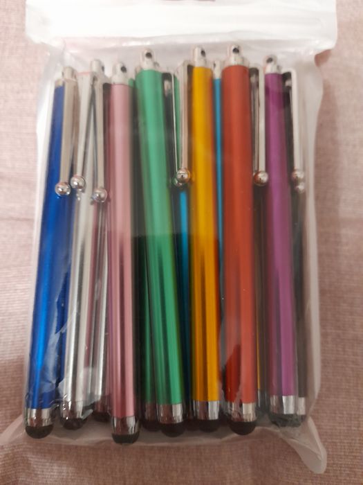 Стилусы для планшета и телефона.