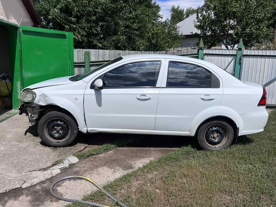 Продам автомобіль VIDA