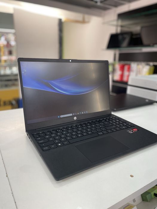 Notebook HP 15", AMD Ryzen 3, 128GB, Windows 11 Excelente estado