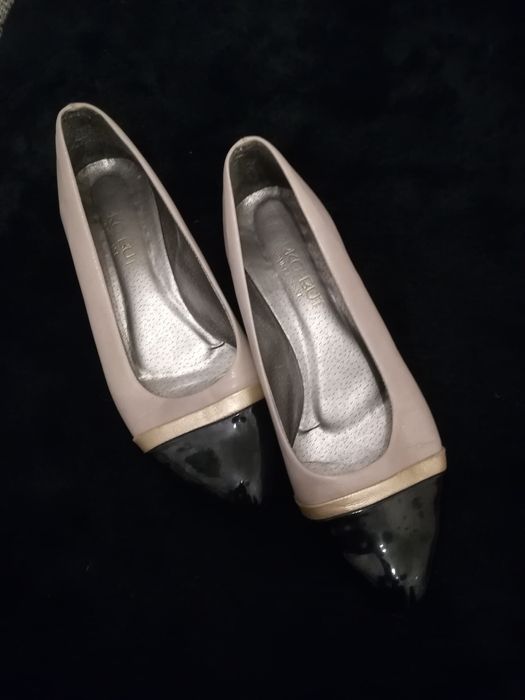 Baleriny 39, beżowo-czarno-złote, obcas, eleganckie