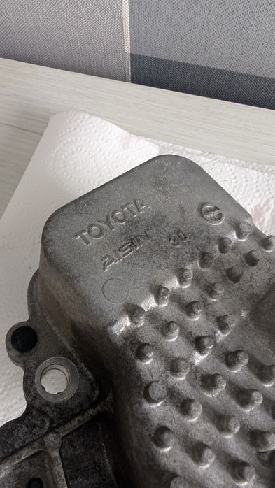 Pompa wody AISIN Toyota Auris Lexus Hybryda
