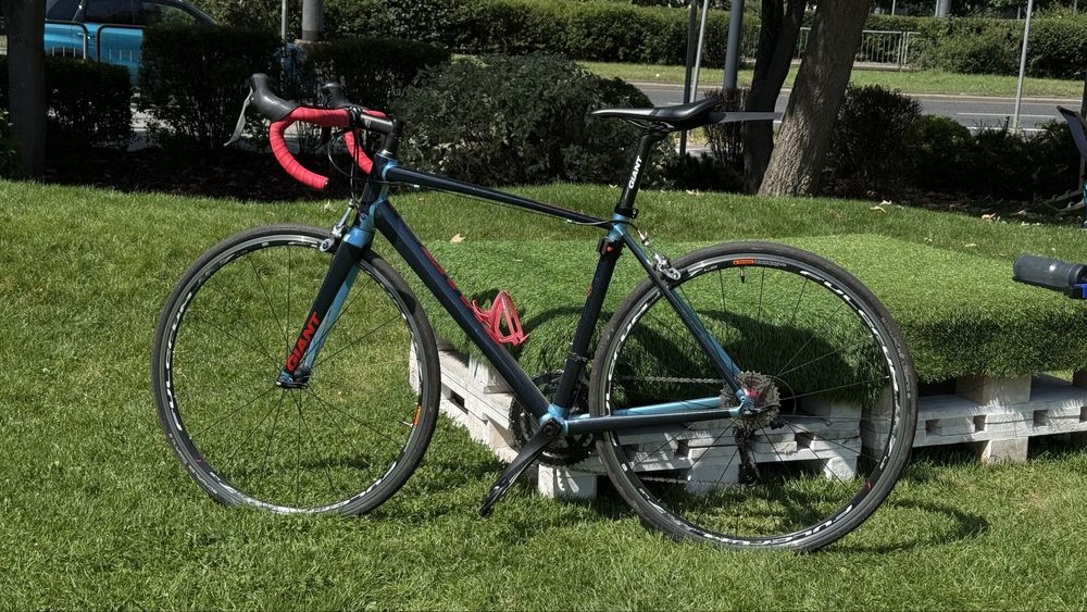 Rower Giant Defy M