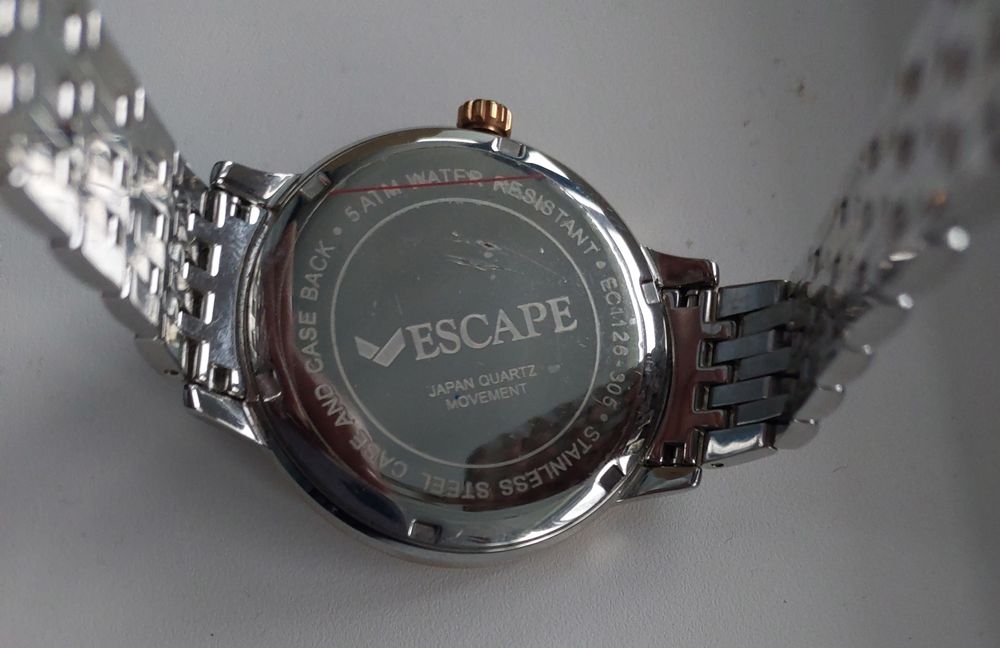 Часы наручные Escape годинник