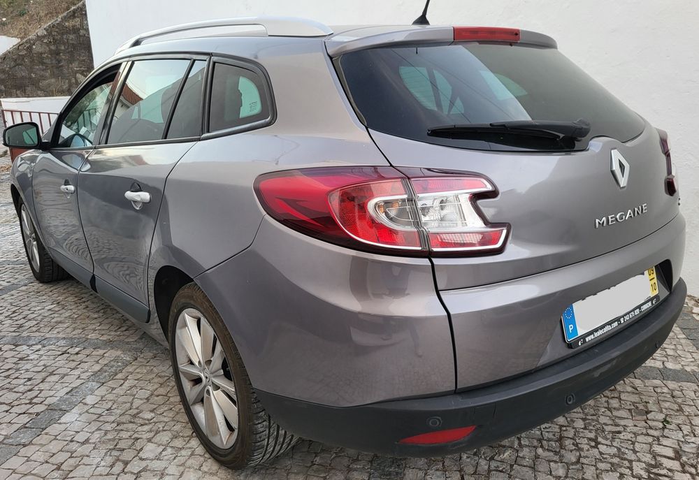 Renault Megane III Grandtour 1.5dci 110cv cx6 — photo 4
