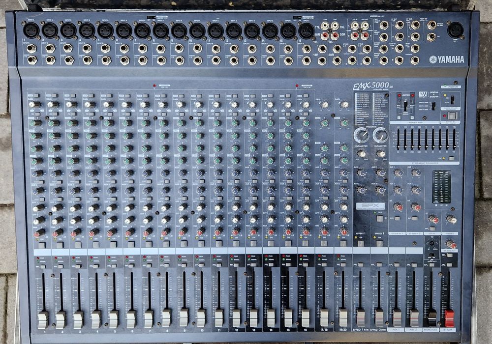 Yamaha EMX 5000 -20 power mikser