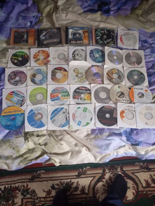 Колекція комп'ютерних дисків