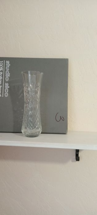 Ваза кришталева, хрустальна і фарфорова